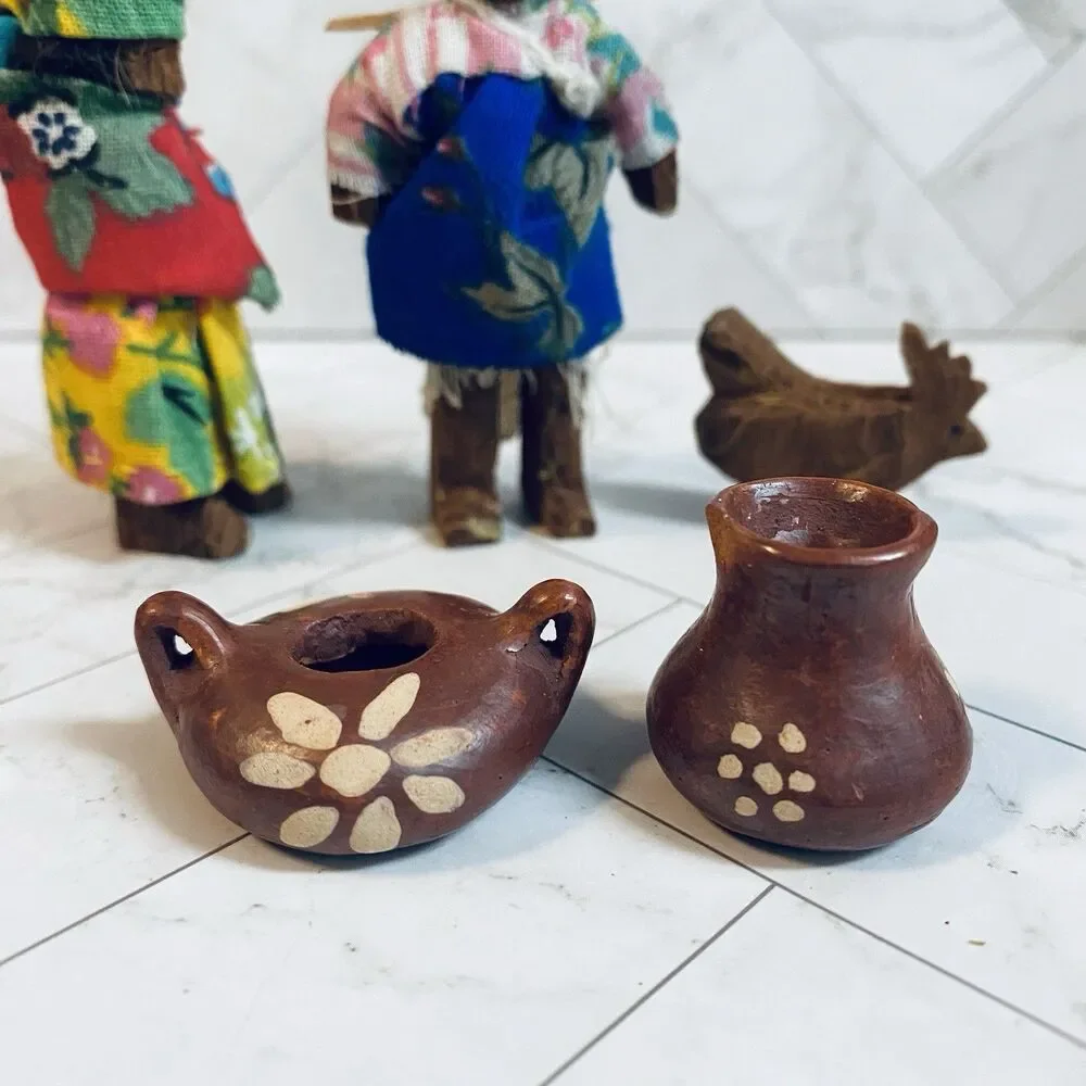 Vintage Tarahamura Carved Bark Mexican Primative Folk Art Dolls Set